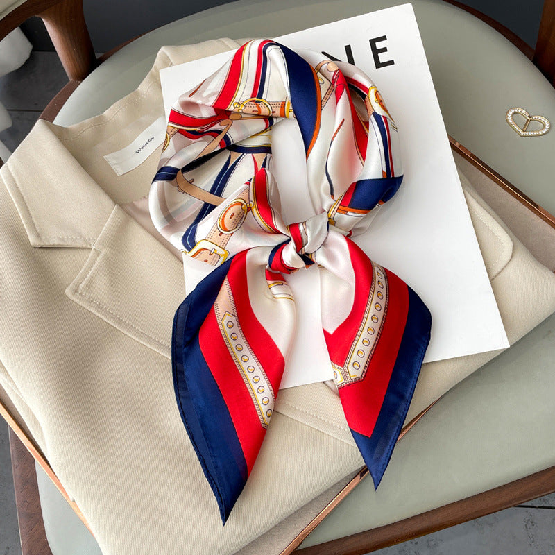 Foulard Rayé Effet Soie avec Attache