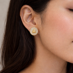 Boucles d’Oreilles Initiales Dorées Zircons