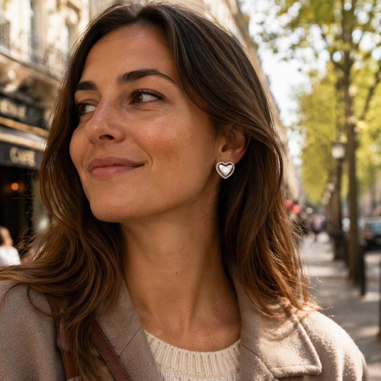 Boucles d’oreilles cœur minimaliste