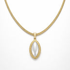 Collier Ovale Nacrée Dorée