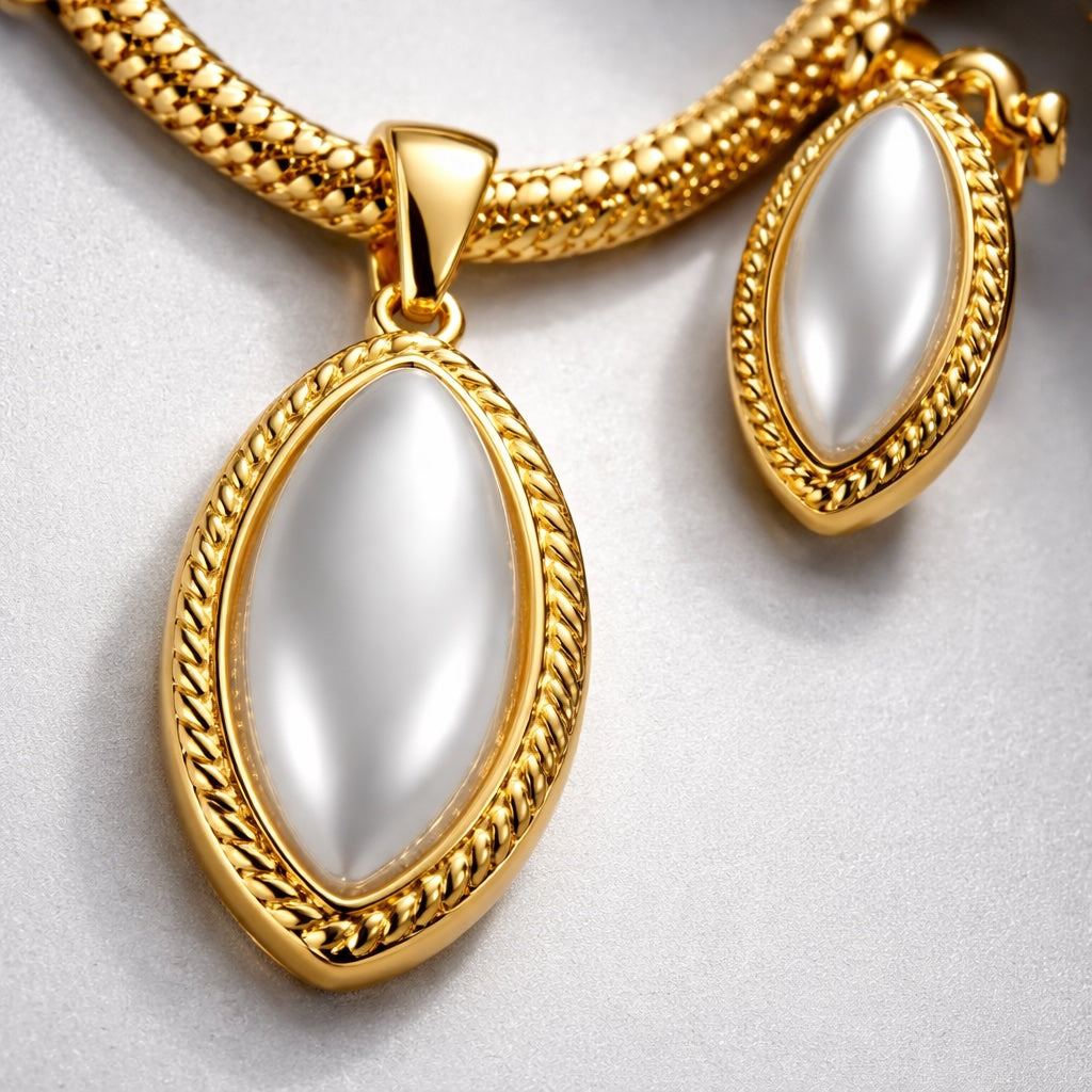Parure Ovale Nacrée Dorée