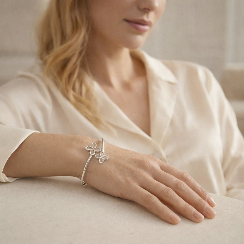 Bracelet Jonc Fleur Élégance